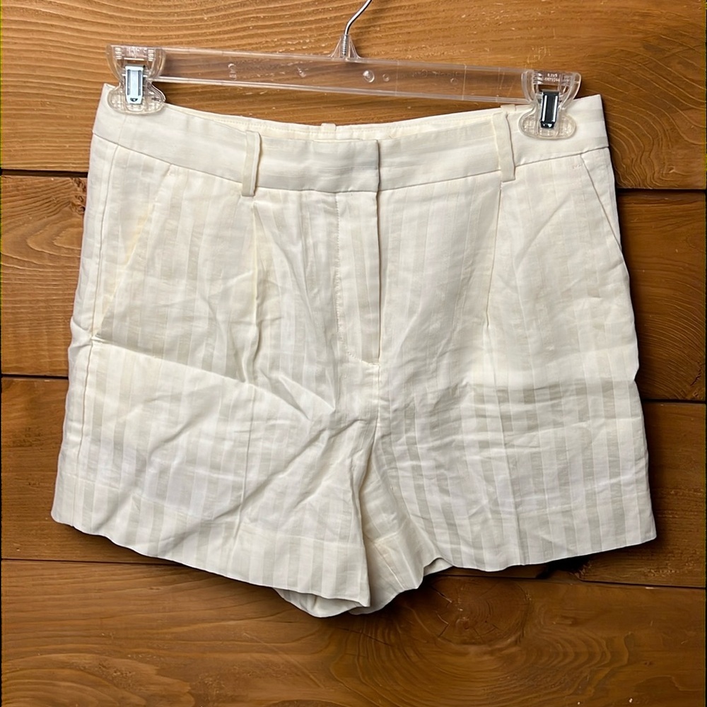 Banana republic linen Viscose blend shorts womens 6 pockets cream stripes summer